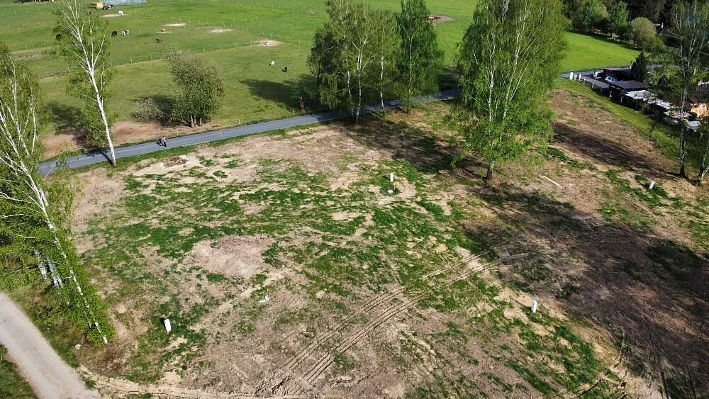 Prodej stavebního pozemku 878 m² — photo 4