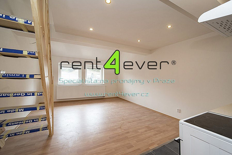 Pronájem bytu 2+kk 46 m² – fotografie 2
