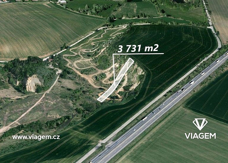 Prodej pole 3 731 m²