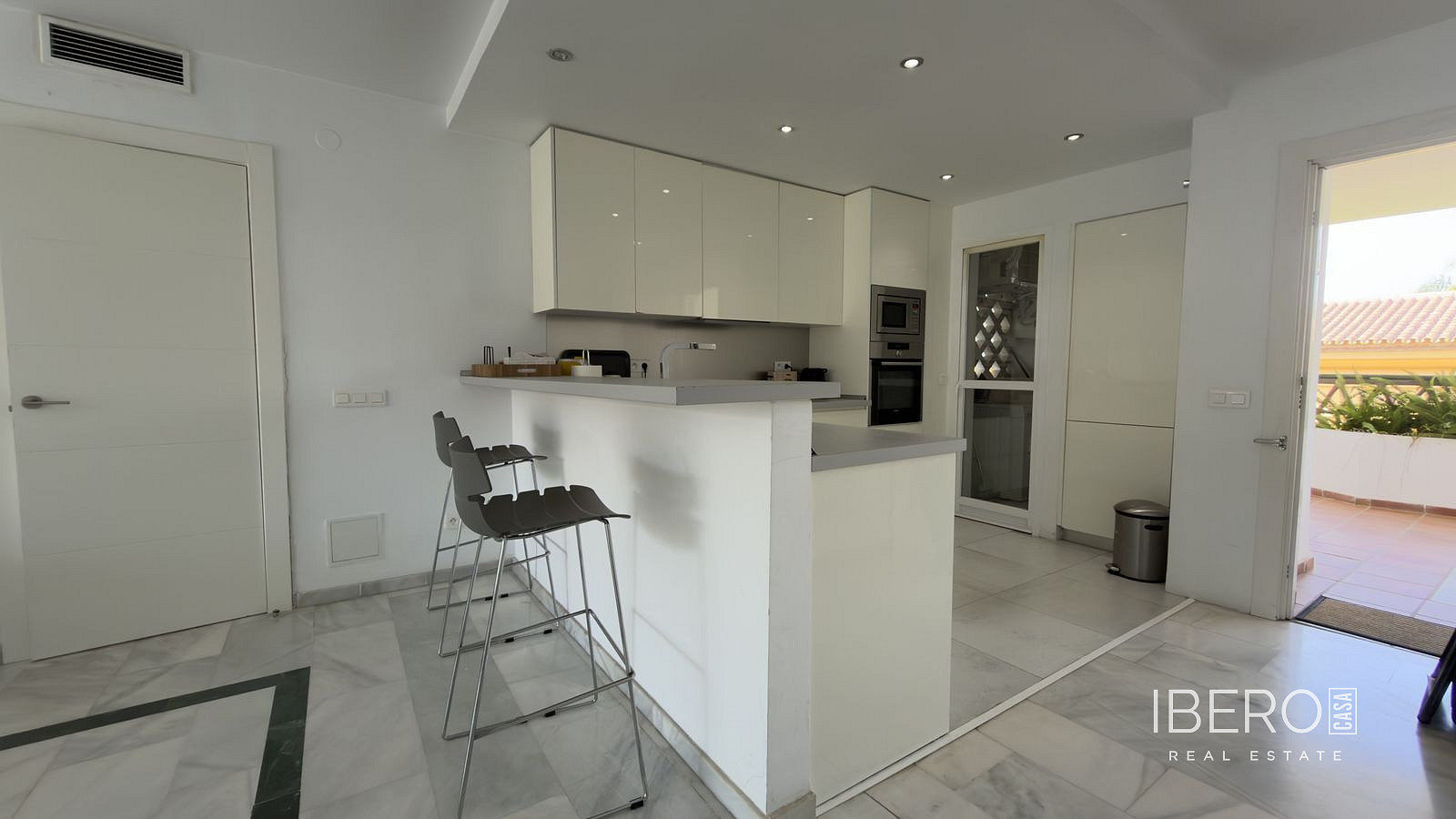 Pis 3+kk – Marbella, Nueva Andalucía - Vista 2