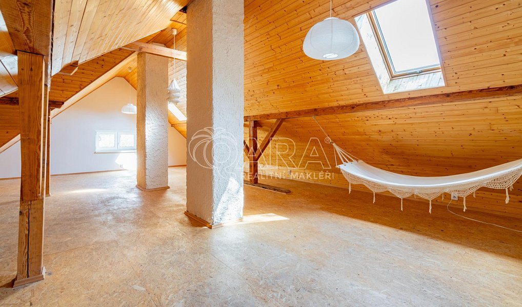 Prodej domu 312 m² s pozemkem 3 785 m², Beroun – náhled fotky 33