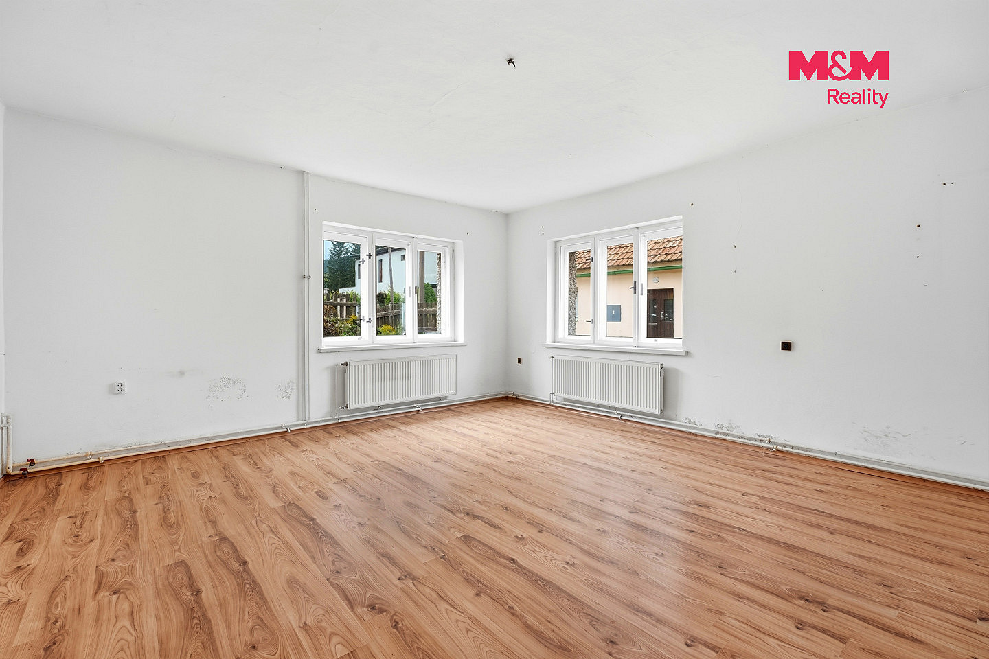Prodej domu 180 m² s pozemkem 585 m² – fotografie 2
