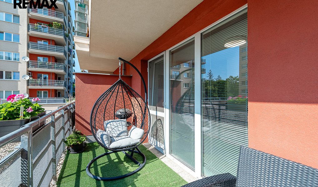 Prodej bytu 2+kk 49 m², Praha – náhled fotky 14