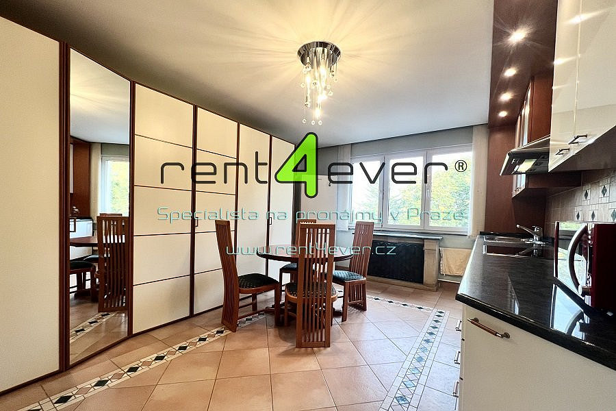 Pronájem bytu 1+1 56 m²