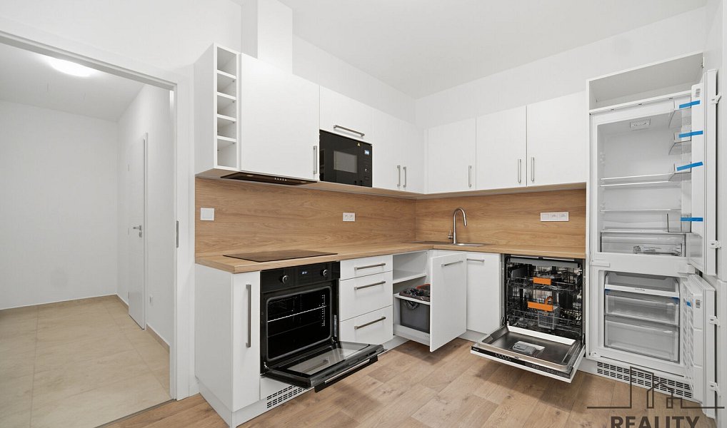 Pronájem bytu 1+1 35 m², Pardubice – náhled fotky 5