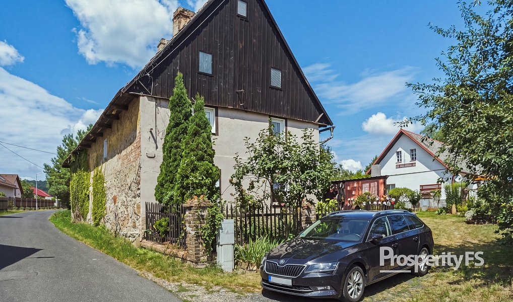 Prodej domu 318 m² s pozemkem 1 081 m², Liběšice – náhled fotky 4