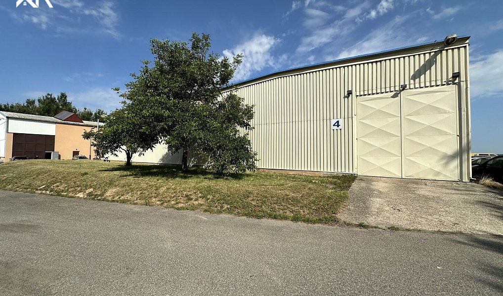 Pronájem skladovacích prostor 896 m², Úvaly – náhled fotky 9