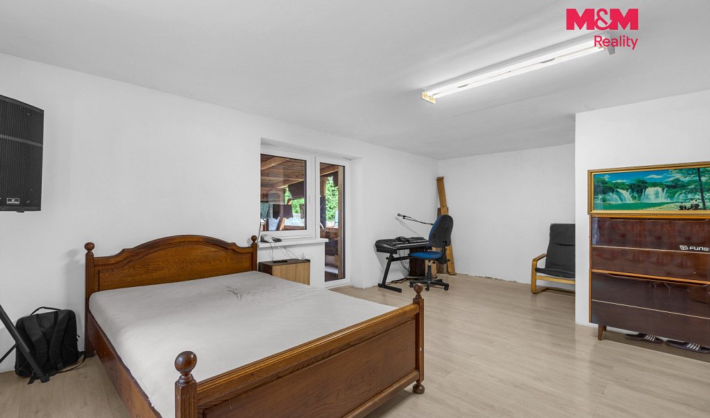 Prodej domu 220 m² s pozemkem 549 m², Luže – náhled fotky 9