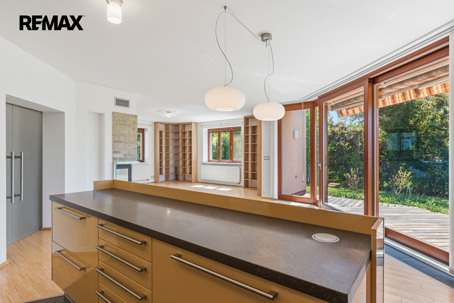 Prodej domu 241 m² s pozemkem 742 m² – fotografie 5