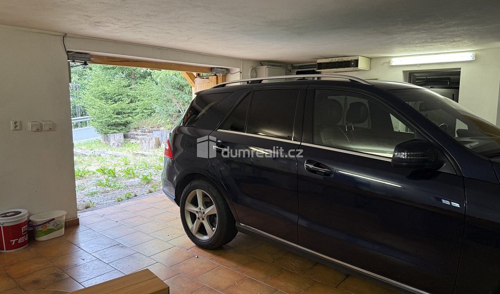 Prodej domu 300 m² s pozemkem 1 292 m², Železná Ruda – náhled fotky 40