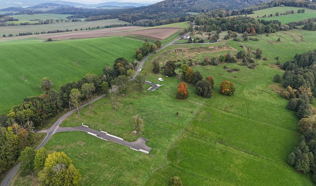 Prodej stavebního pozemku 1 565 m², Chudenín – náhled fotky 6