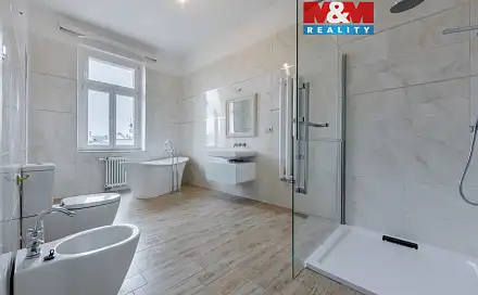 Prodej bytu 2+kk 80 m², Svahová, Karlovy Vary