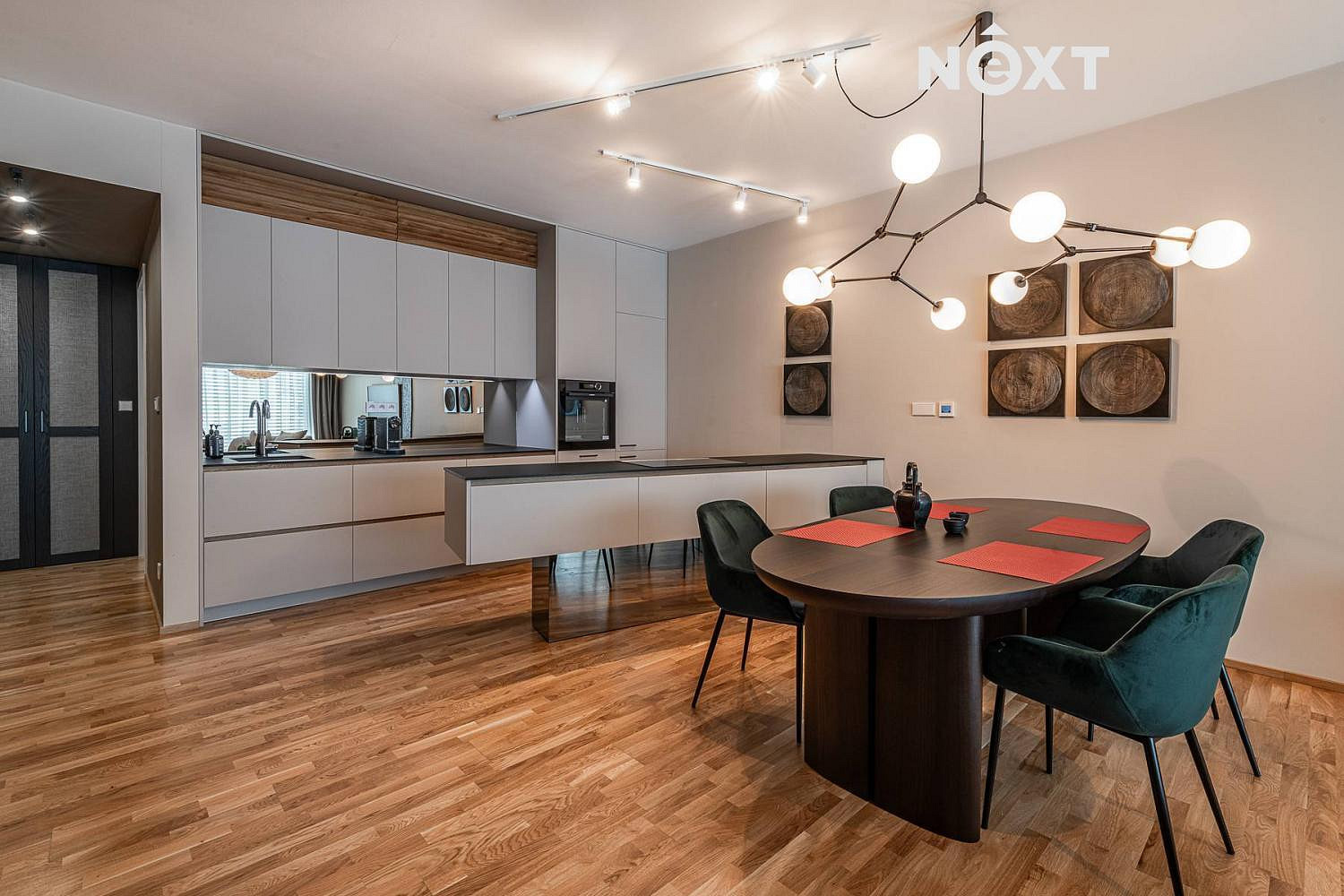 Pronájem bytu 3+kk 115 m² – pohled 3