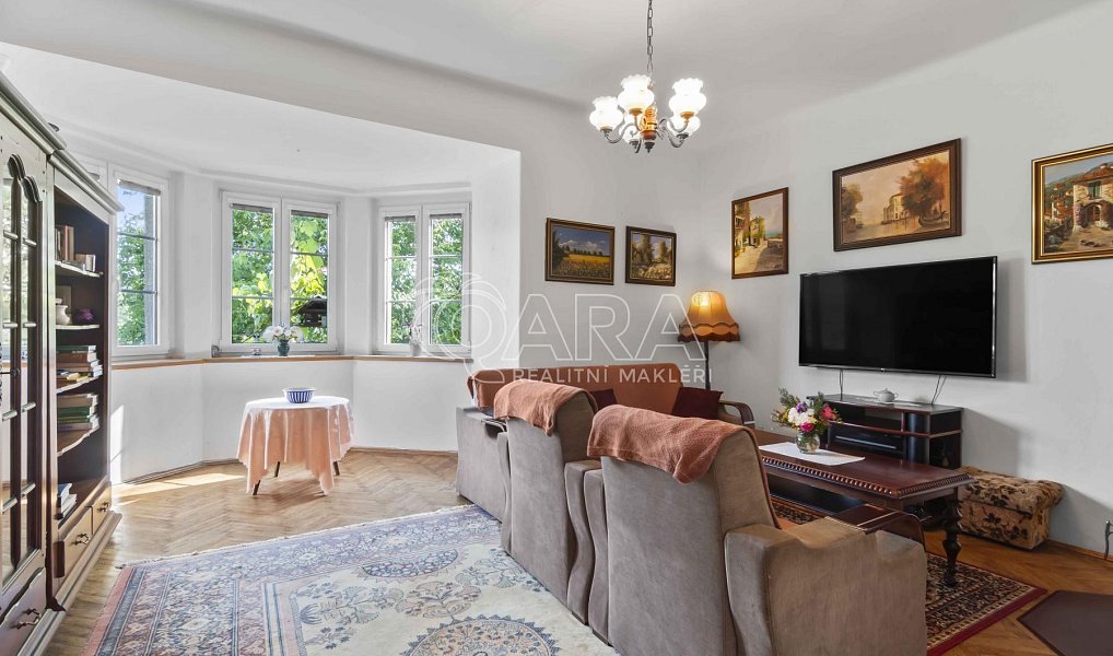 Prodej domu 244 m² s pozemkem 1 821 m², Roztoky – náhled fotky 5