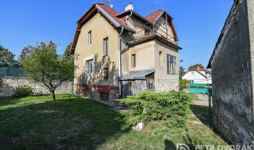 Prodej domu 161 m² s pozemkem 1 027 m², Úvaly – náhled fotky 4