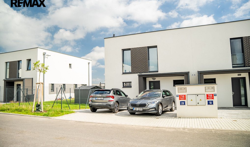 Pronájem domu 161 m² s pozemkem 403 m², Praha – náhled fotky 21
