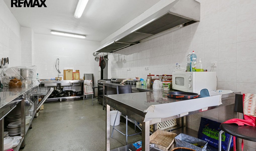 Prodej komerčního objektu (jiného typu) 371 m², Jesenný – náhled fotky 19