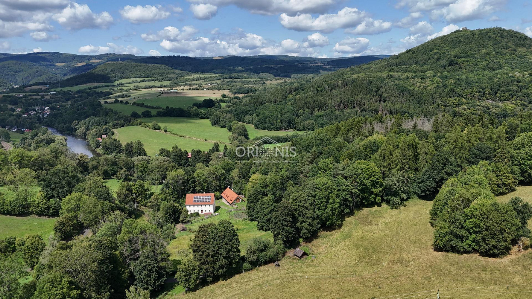 Prodej domu 600 m² s pozemkem 83 559 m² — photo 2