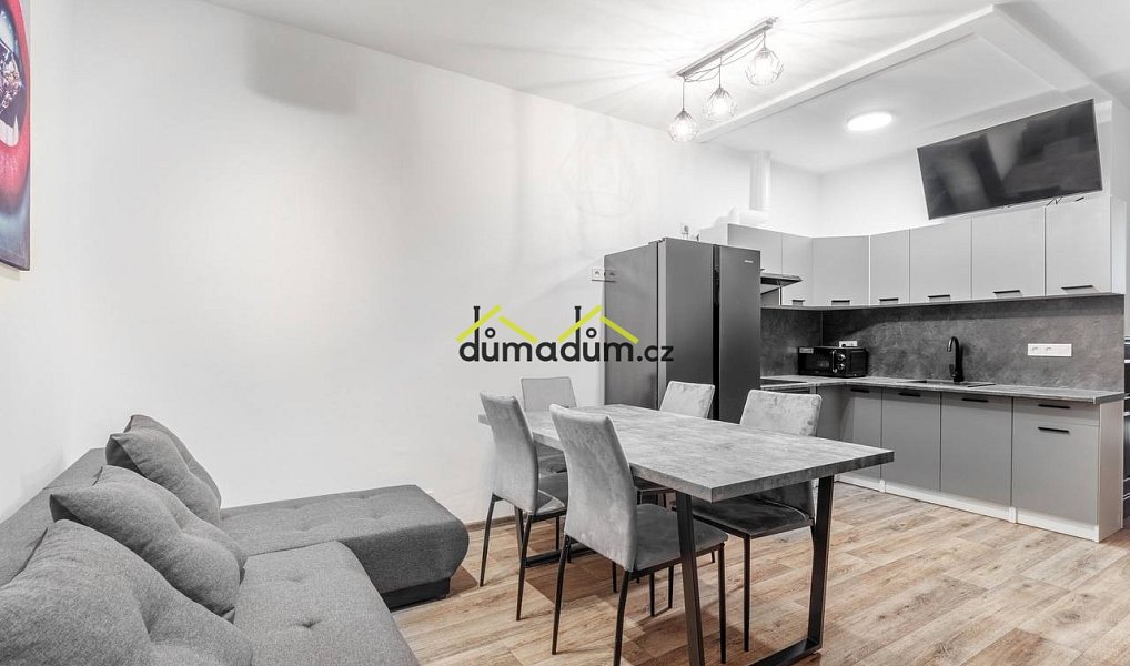 Prodej bytu 5+1 100 m², Praha – náhled fotky 3