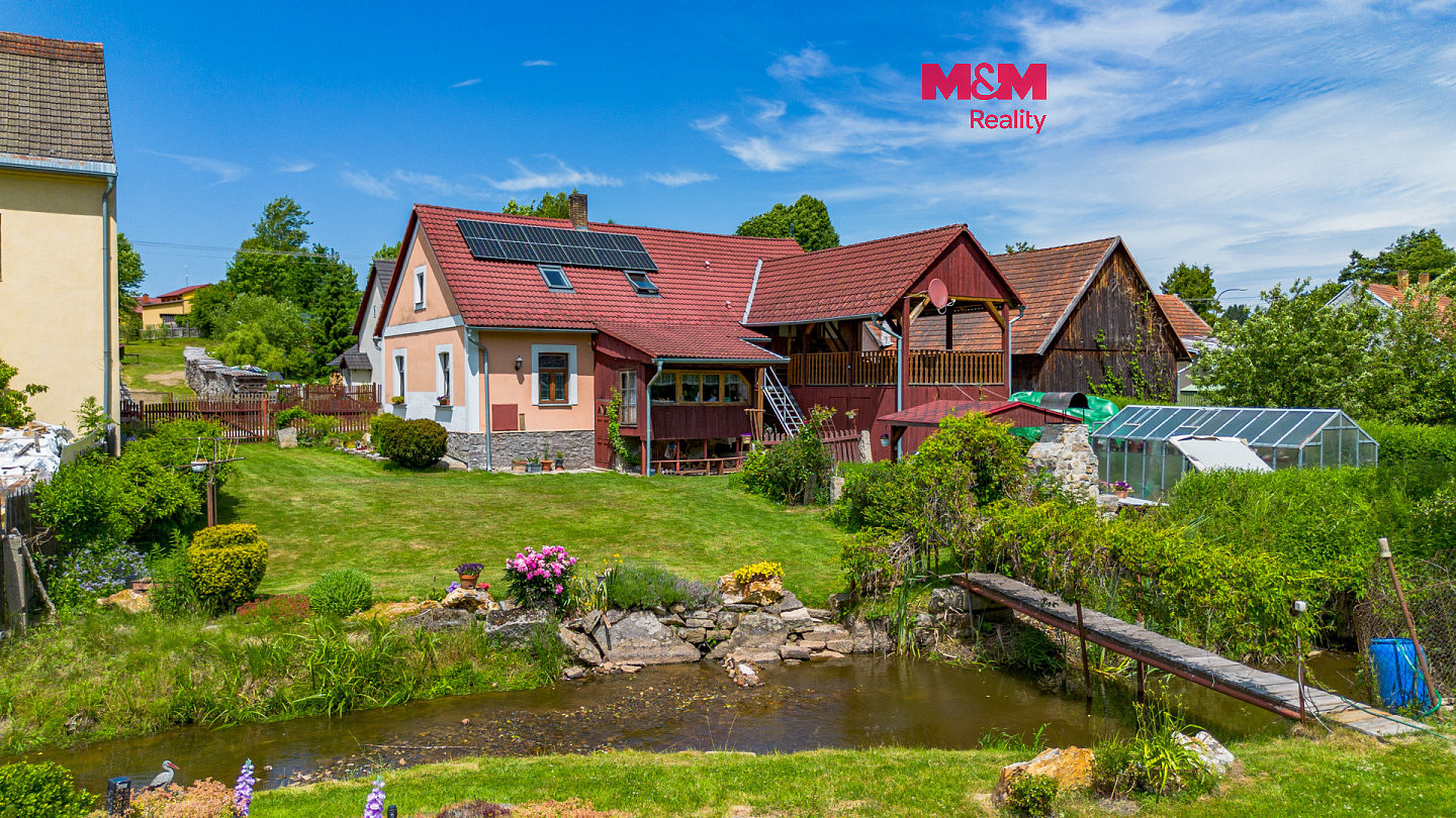 Prodej domu 187 m² s pozemkem 969 m²