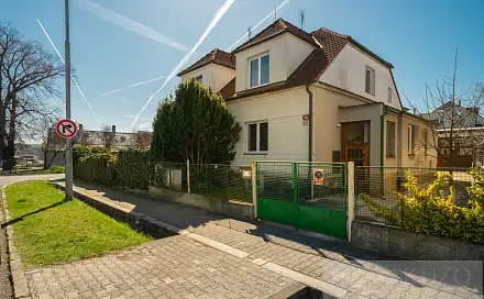 Prodej obchodních prostor 177 m², Velenická, Plzeň - Božkov