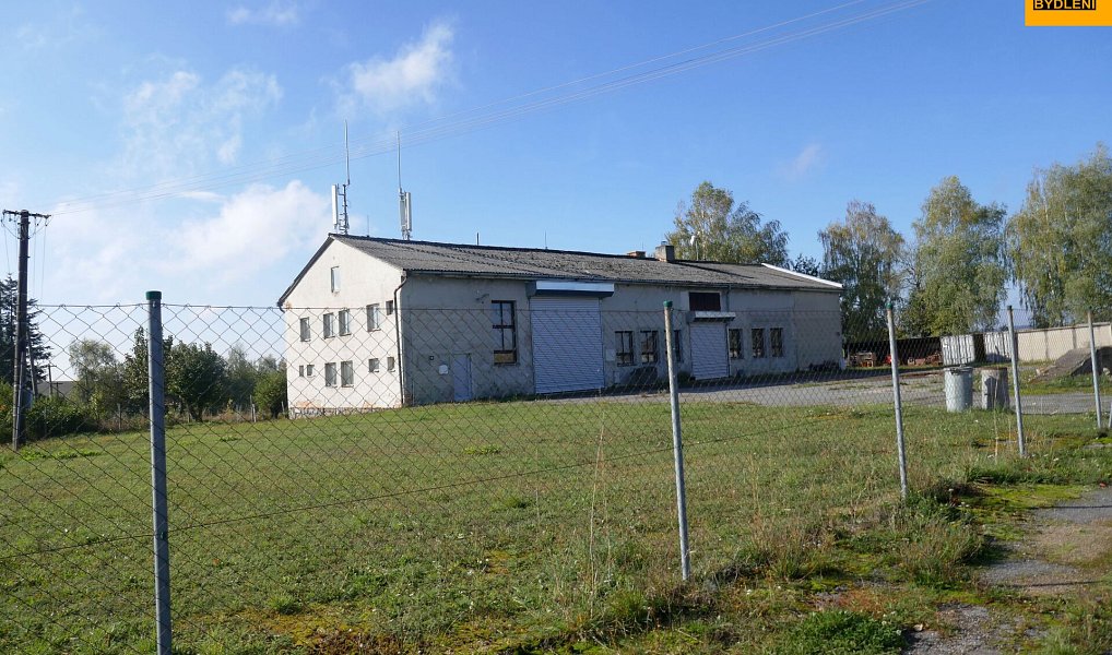 Prodej výrobních prostor 3 983 m², Moravec – náhled fotky 4