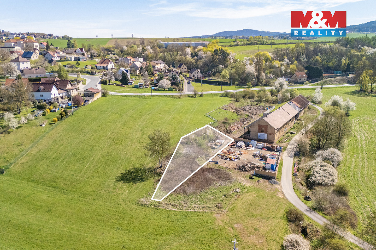 Prodej stavebního pozemku 775 m² – pohled 5
