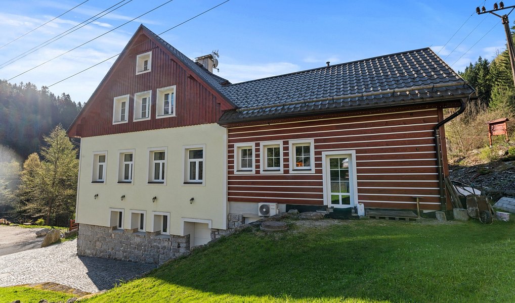 Prodej bytu 1+kk 29 m², Desná – náhled fotky 27