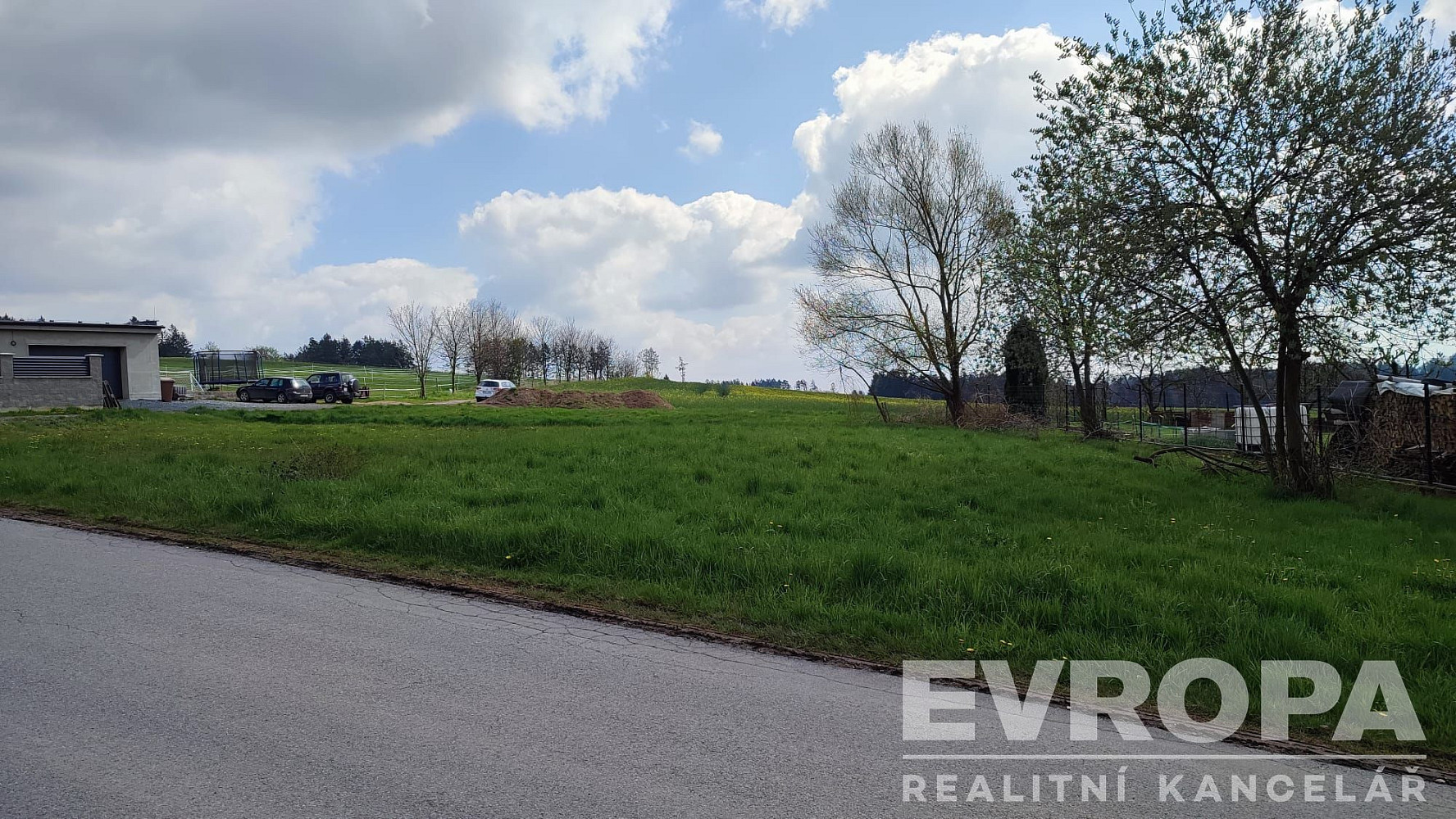 Prodej stavebního pozemku 1 140 m² – fotografie 4