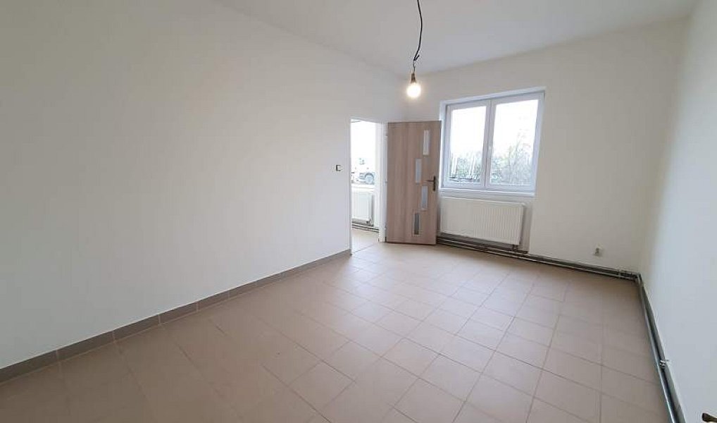 Pronájem obchodních prostor 237 m², Tovačov – náhled fotky 20