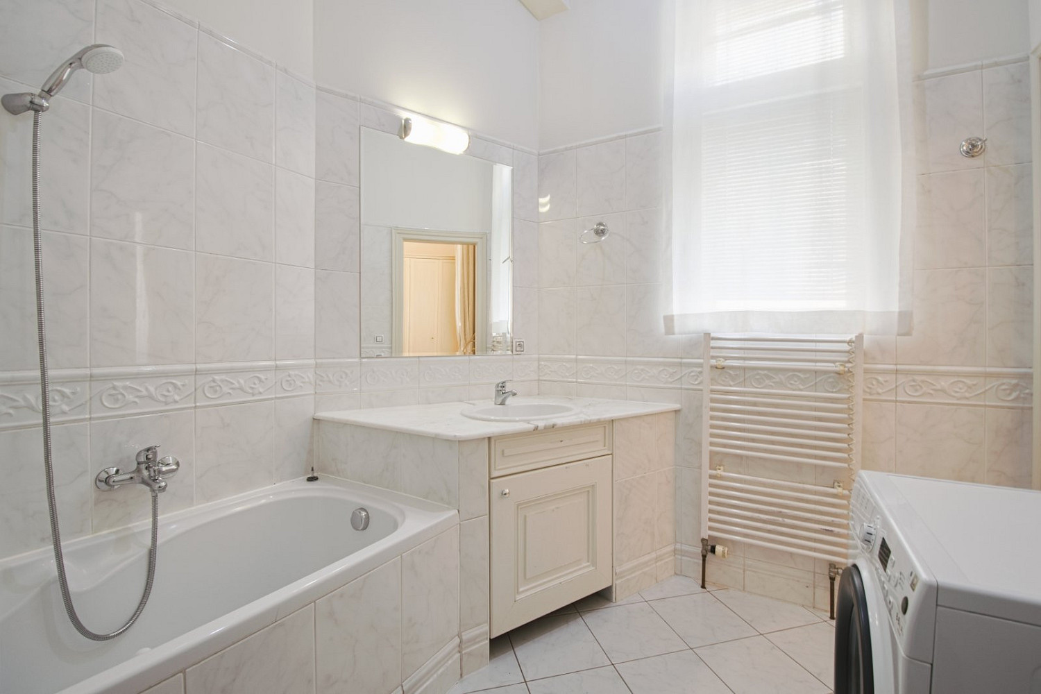 Pronájem bytu 4+kk 122 m² — photo 5