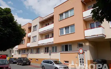 Pronájem bytu 2+1 62 m², Holubova, Pardubice - Bílé Předměstí