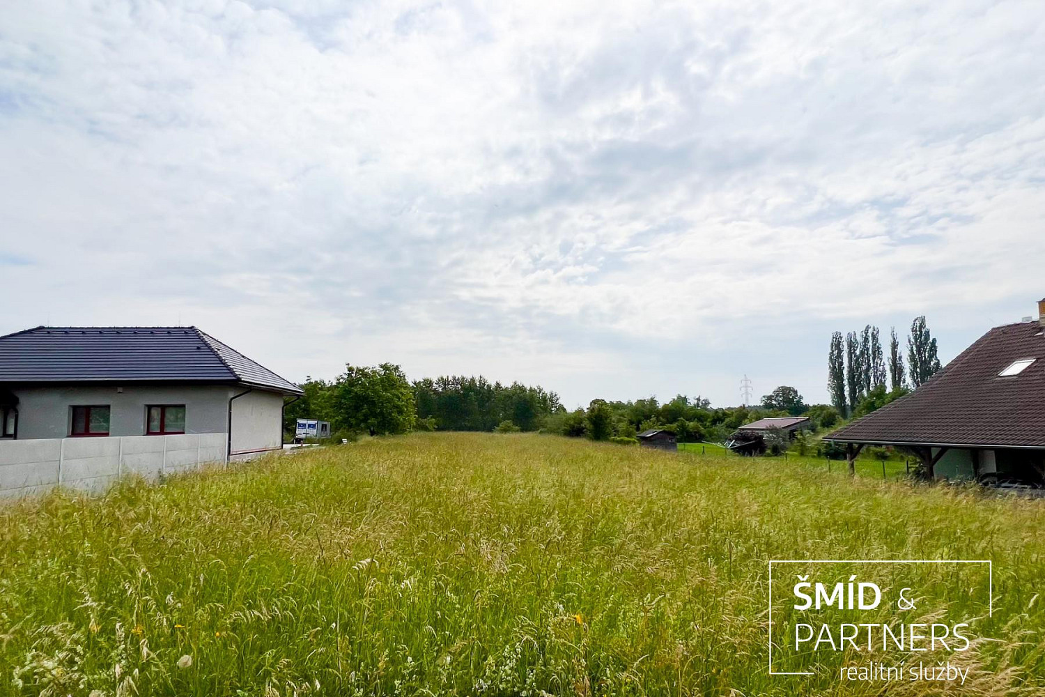 Prodej stavebního pozemku 840 m² – fotografie 3