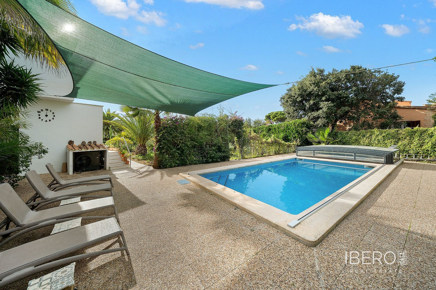 Prodej domu 275 m² s pozemkem 2 220 m²