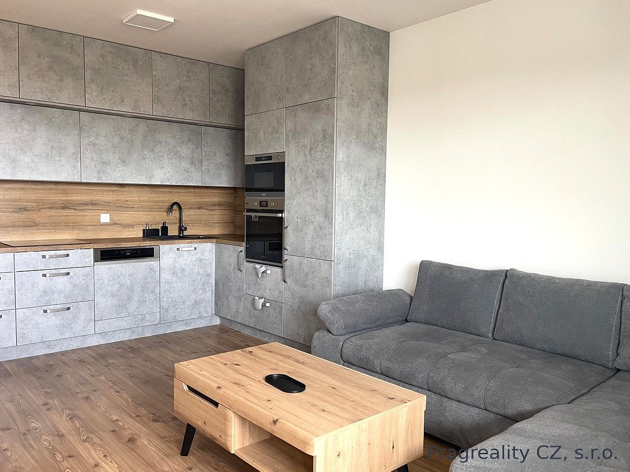 Pronájem bytu 2+kk 70 m² — photo 4