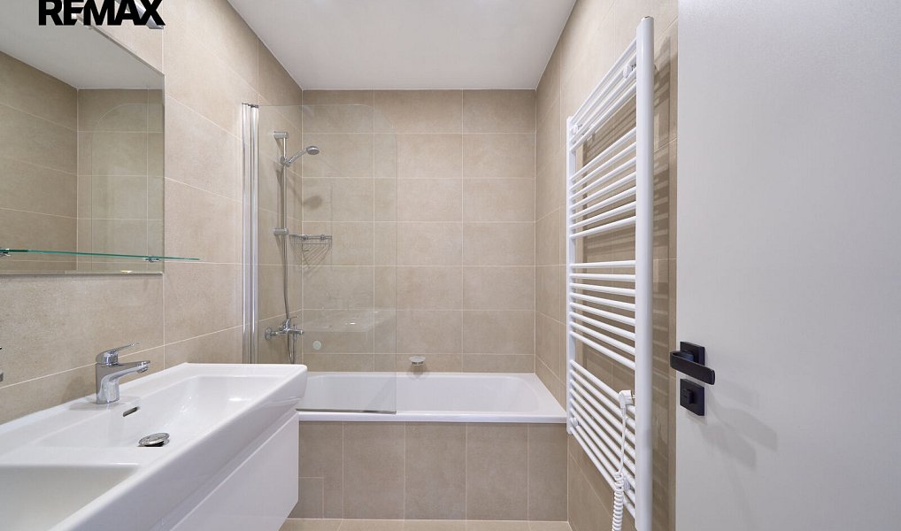 Prodej bytu 3+1 68 m², Hradec Králové – náhled fotky 13