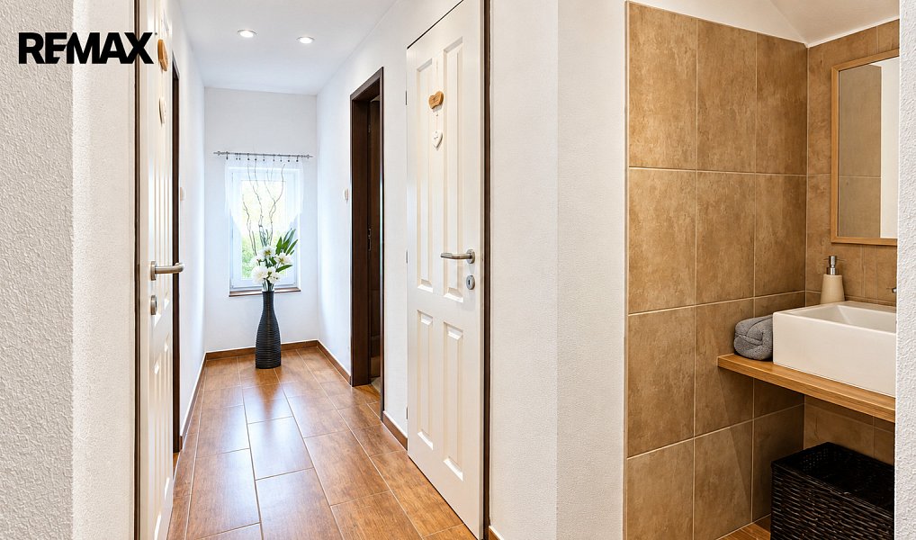Prodej domu 368 m² s pozemkem 1 900 m², Velké Hamry – náhled fotky 27