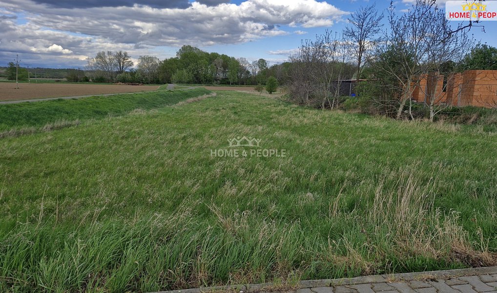Prodej stavebního pozemku 1 600 m², Cvrčovice – náhled fotky 4