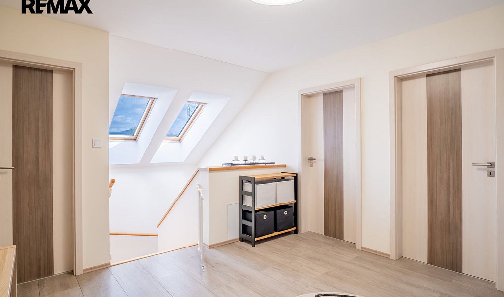 Prodej domu 300 m² s pozemkem 3 877 m², Otvice – náhled fotky 13