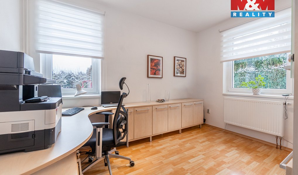 Prodej domu 229 m² s pozemkem 1 015 m², Varnsdorf – náhled fotky 9