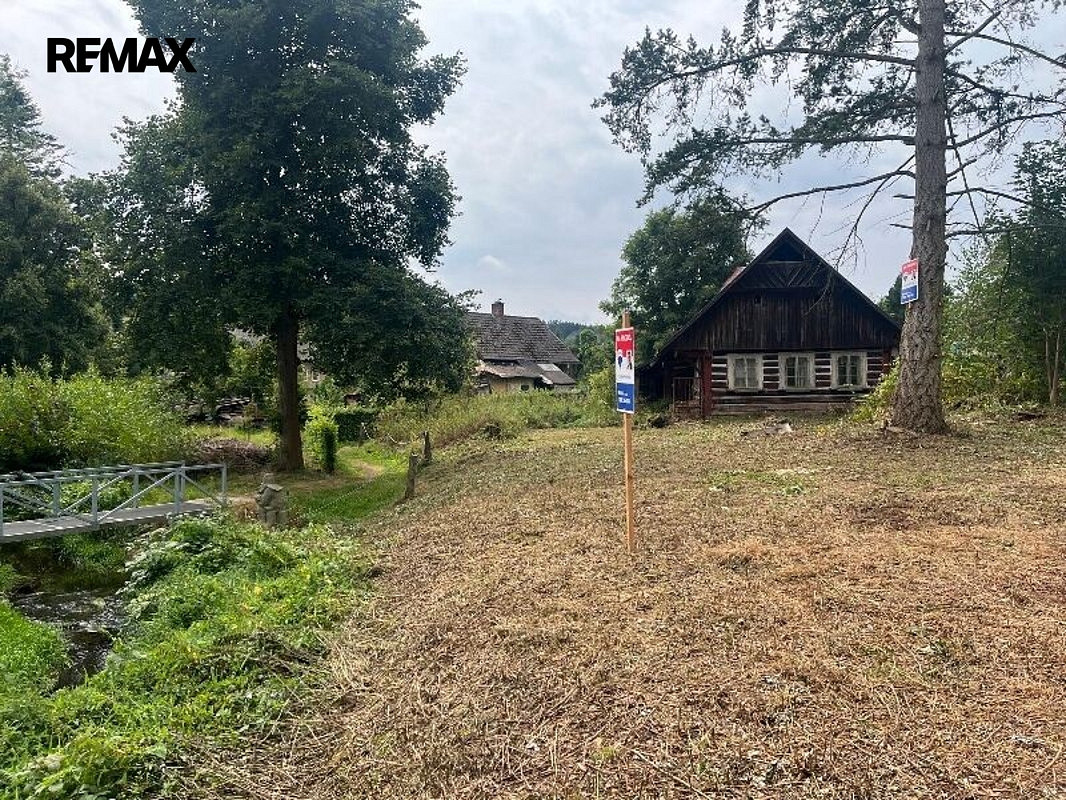 Prodej stavebního pozemku 1 034 m² – fotografie 2