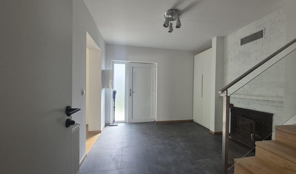 Pronájem domu 120 m² s pozemkem 350 m², Praha – náhled fotky 11