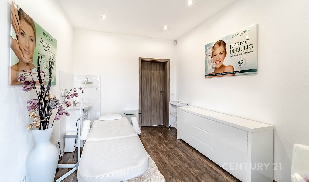 Prodej domu 417 m² s pozemkem 1 139 m², Křenice – náhled fotky 22