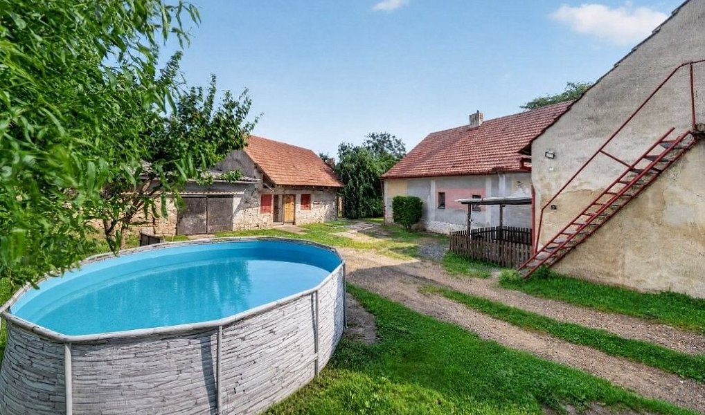 Prodej domu 247 m² s pozemkem 976 m², Bříza – náhled fotky 18