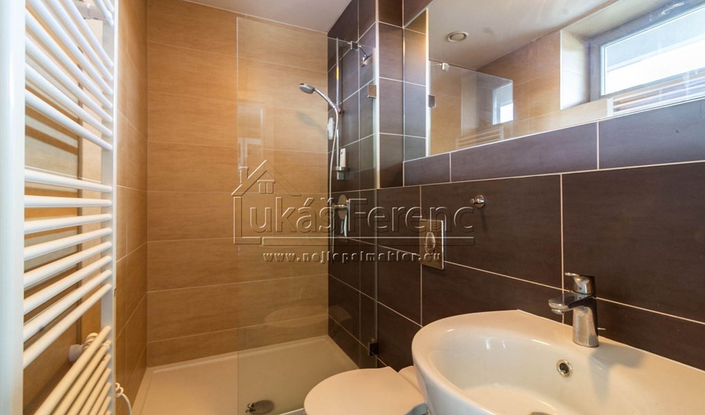Prodej domu 83 m² s pozemkem 137 m², Škvorec – náhled fotky 21