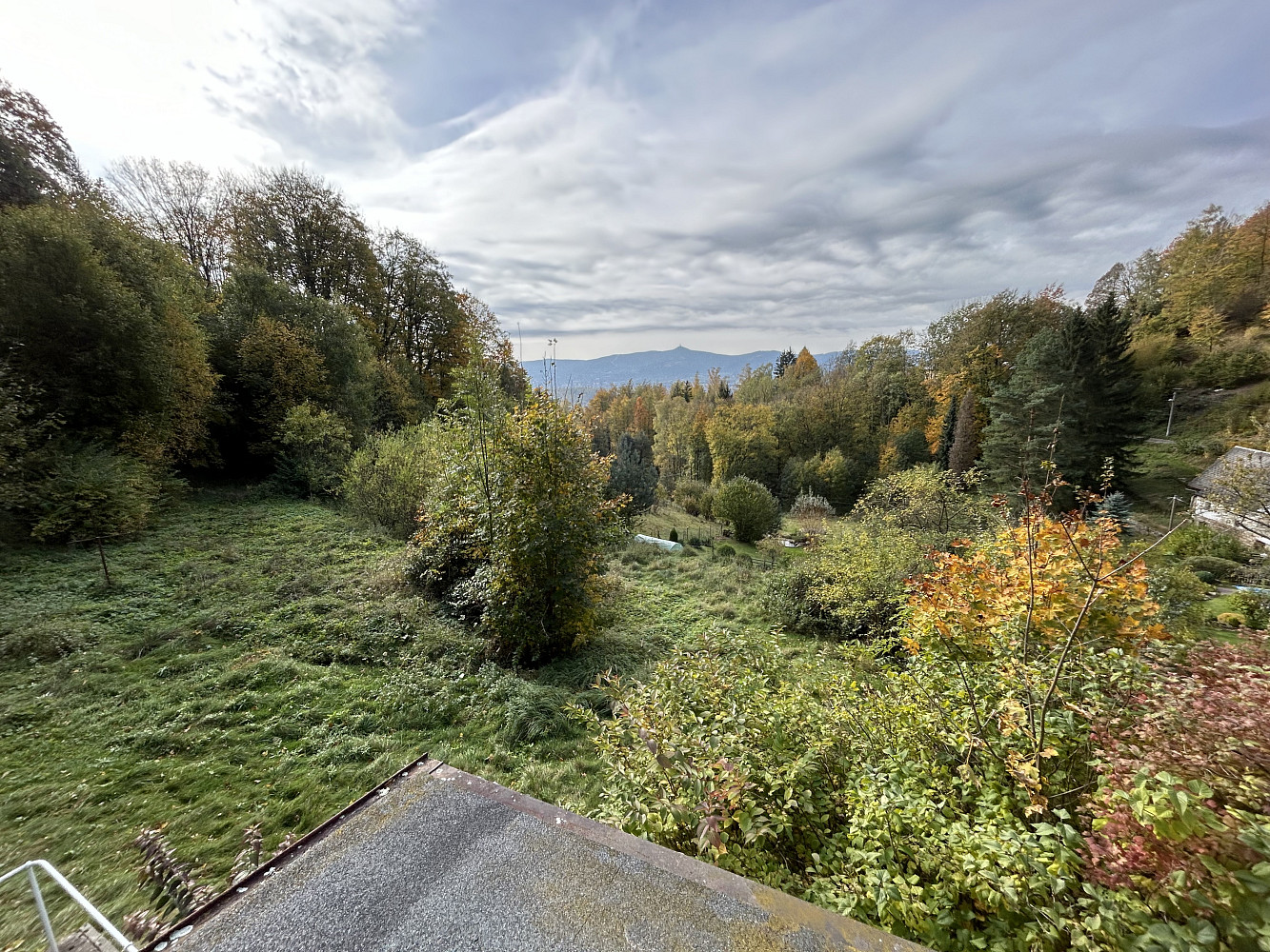 Prodej stavebního pozemku 2 730 m² – pohled 2