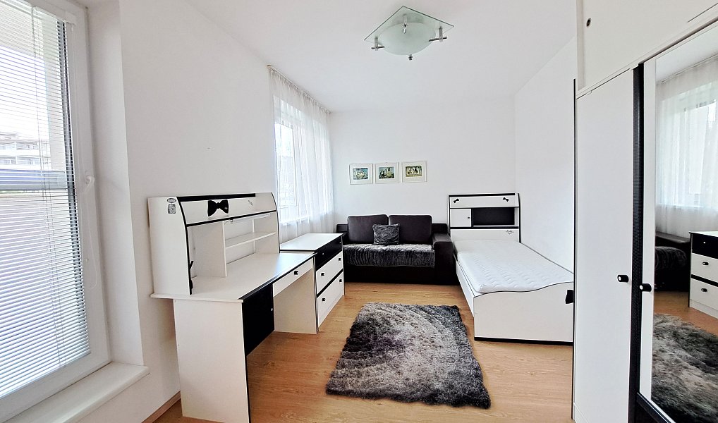 Pronájem bytu 2+kk 60 m², Zlín – náhled fotky 6