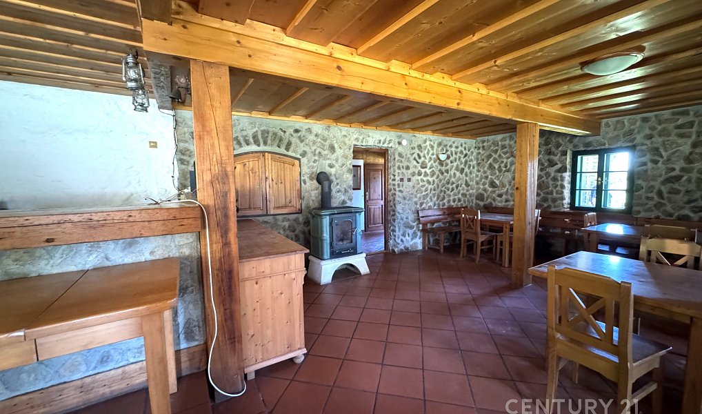 Prodej ubytovacího objektu 720 m², Stachy – náhled fotky 8