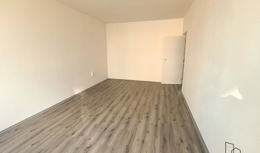Pronájem bytu 2+1 53 m², Bílina – náhled fotky 4