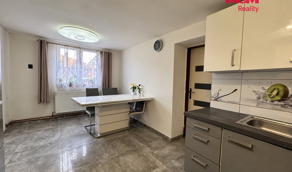 Prodej domu 165 m² s pozemkem 466 m², Božice – náhled fotky 5